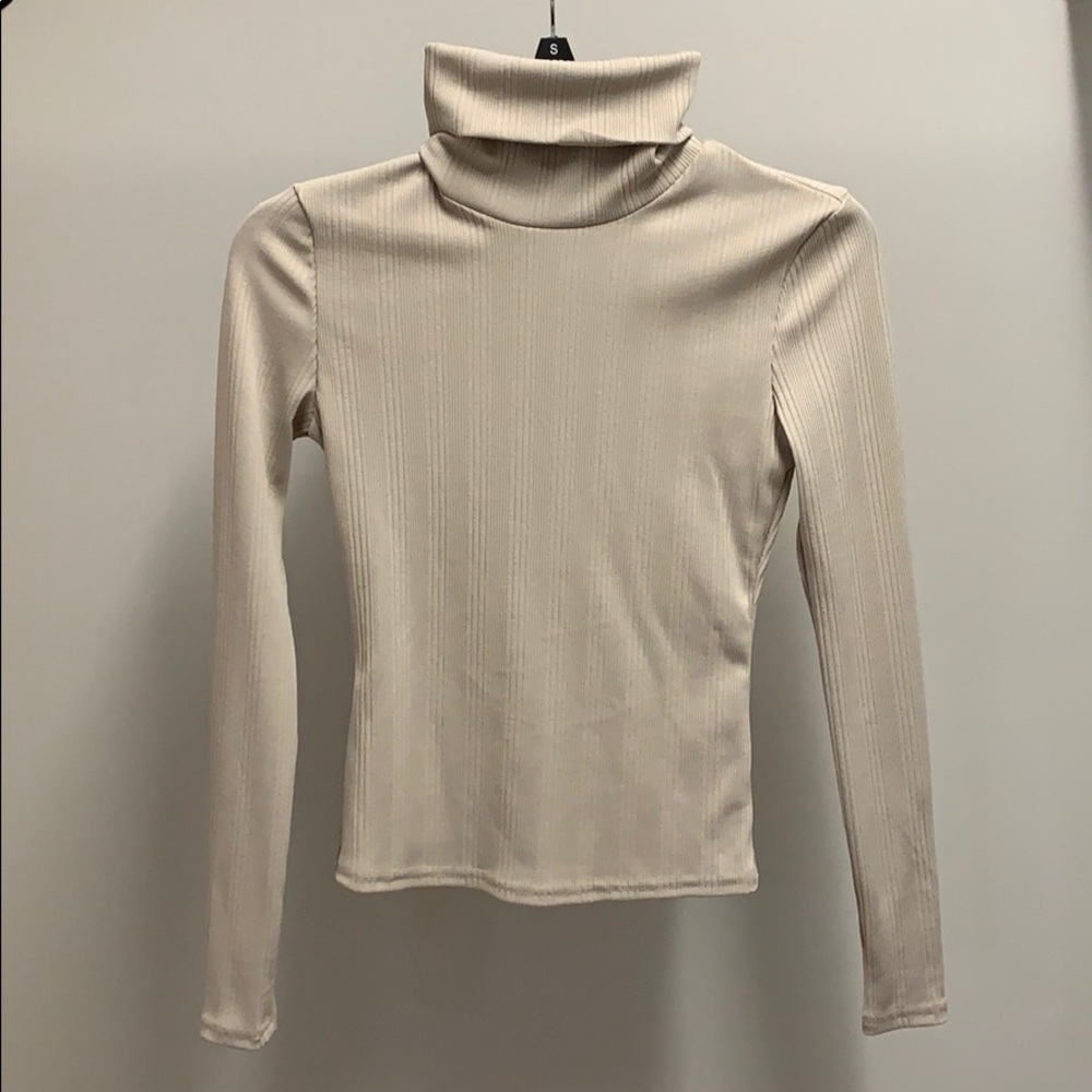 XS Women’s Turtle neck long sleeve Blouse